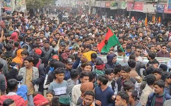 মুন্সিগঞ্জে ছাত্রদলের প্রতিষ্ঠাবার্ষিকীতে শোডাউন